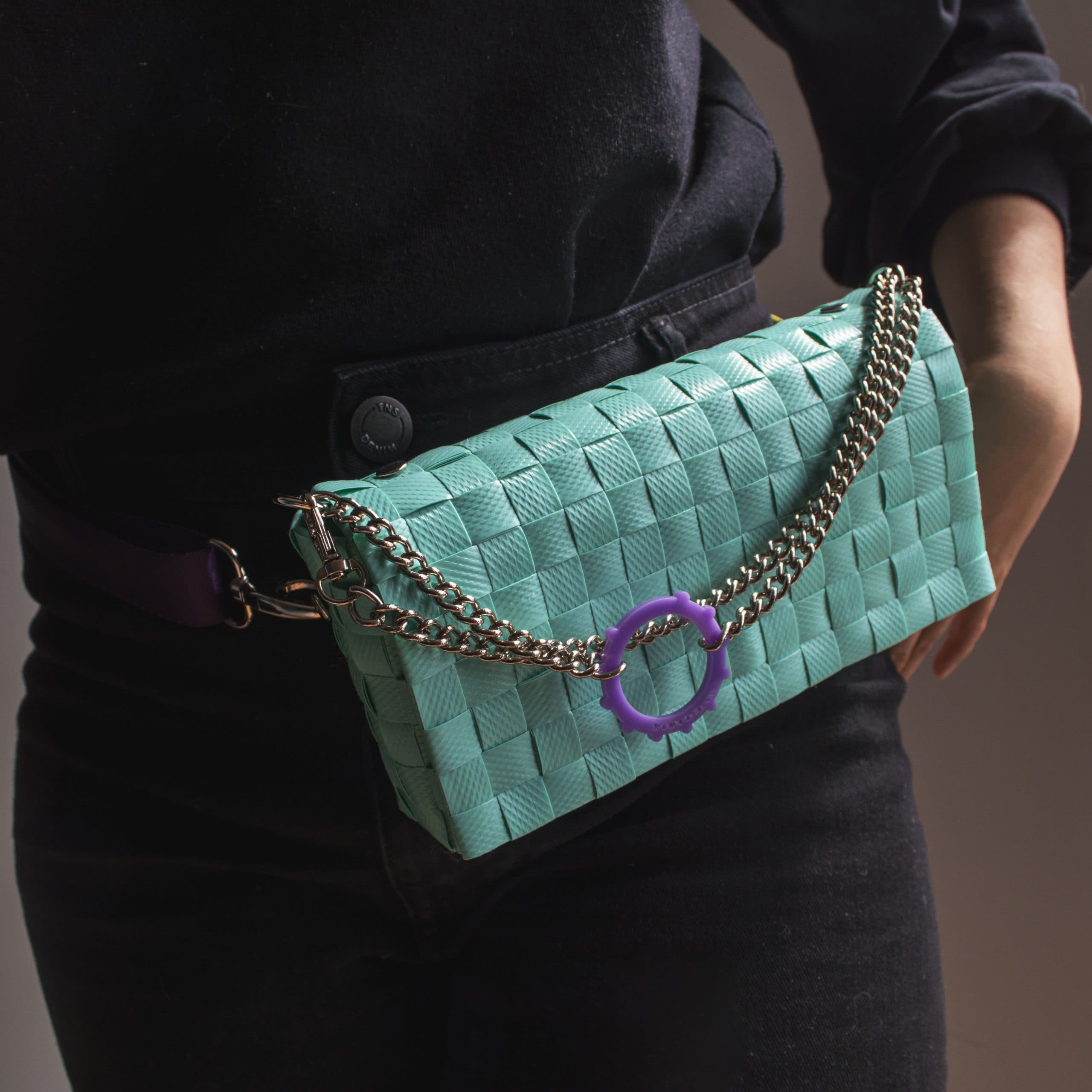 Bluff Fashion Ladies Handbag: Elegance and Style in One Accessory