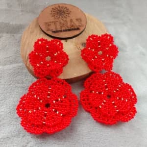 Aretes Mostacilla Checa: Joyería Artesanal Elegante y Exclusiva - imagen 3