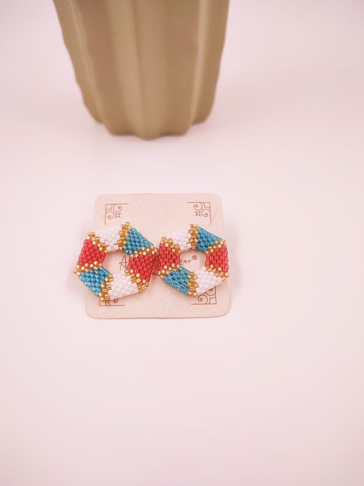 Elegantes Aretes en Miyuki