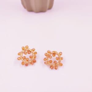 Brillo Eterno: Aretes Topos con Baño de Oro y Cristales - imagen 2