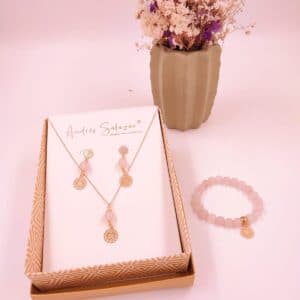 Kit de cadena cuarzo rosado, aretes de topos y pulsera